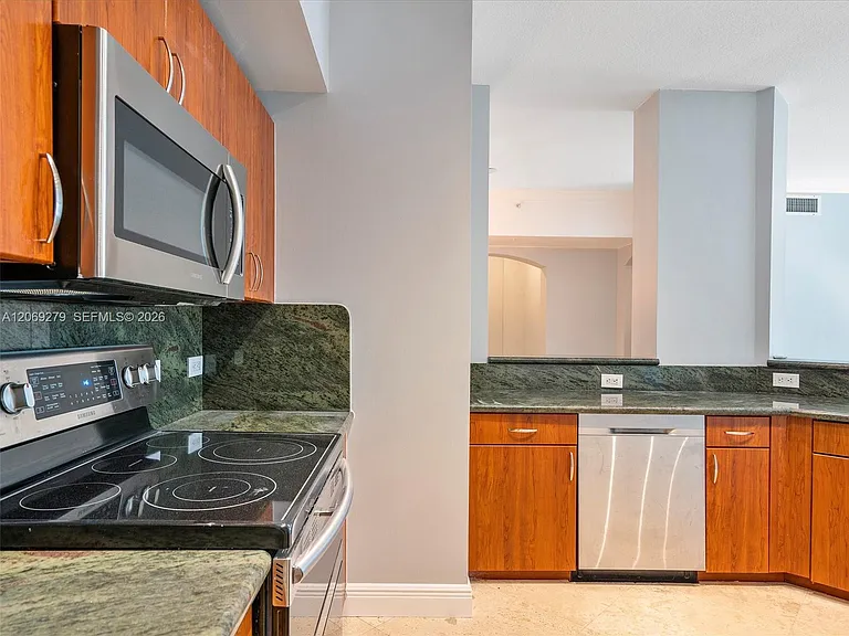 9172 Collins Ave #216 — Photo 10
