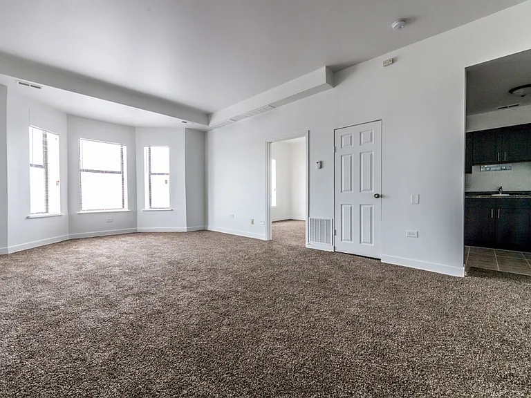 9001 S Commercial Ave — Photo 22