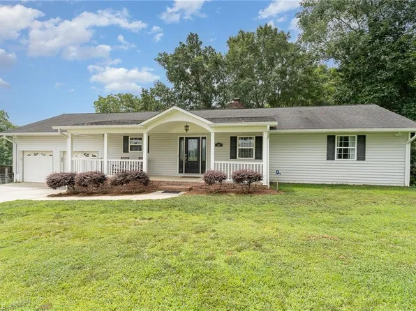 310 Tesh Rd, Clemmons, NC 27012