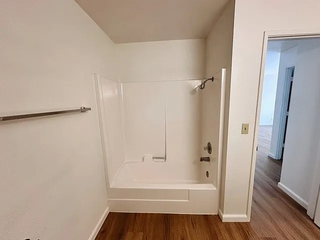 Parkview Apartments — Photo 33