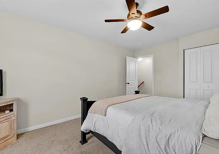 858 Byler Cir — Photo 3