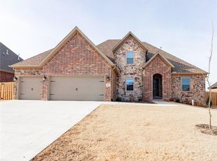 545 Via Pisa Rd, Springdale, AR 72762