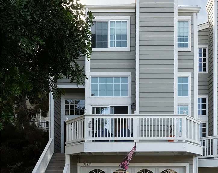 33255 Ocean Rdg — Photo 1