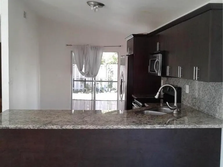 14025 Langley Pl — Photo 3