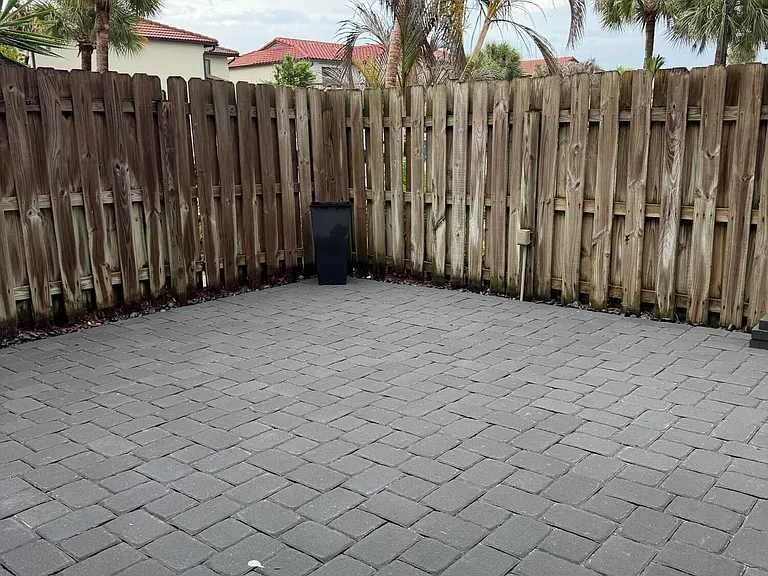 3252 Sand Ct — Photo 2