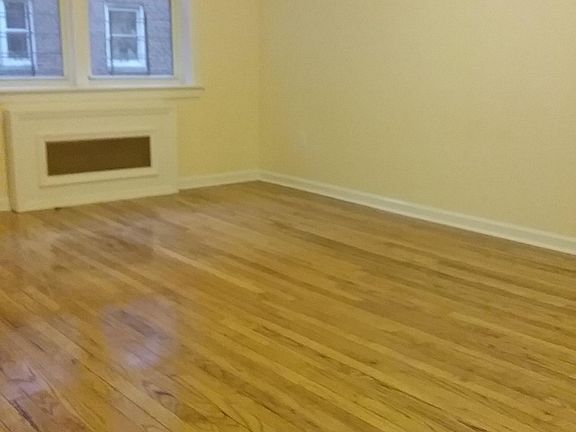2nd image of 9132 195th St APT 4M