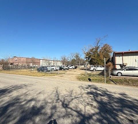 2nd image of 0 Emnora Ln