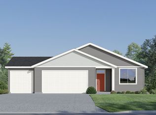 1072 Cardinal St, Woodburn, OR 97071