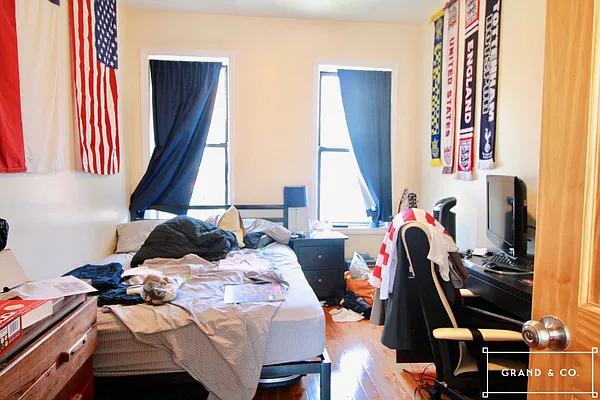 Rented by Grand & Co. | media 11