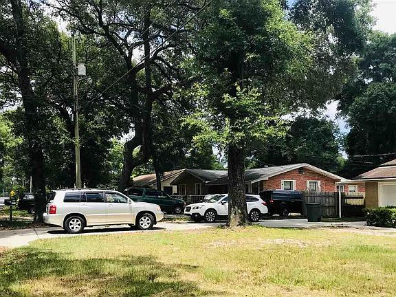 2nd image of 6312 White Oak Dr