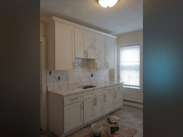 2 bed, 900 sqft, $3,200 — Photo 2