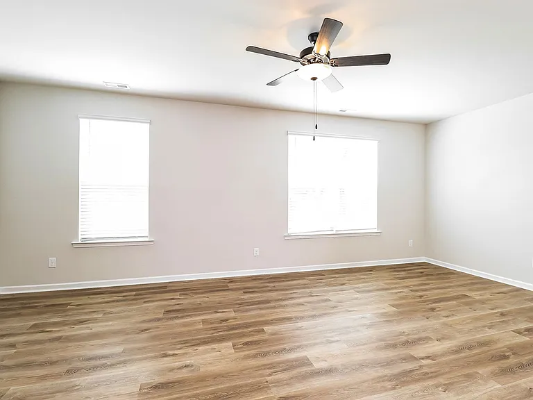 4941 Fitzgerald Ave — Photo 5