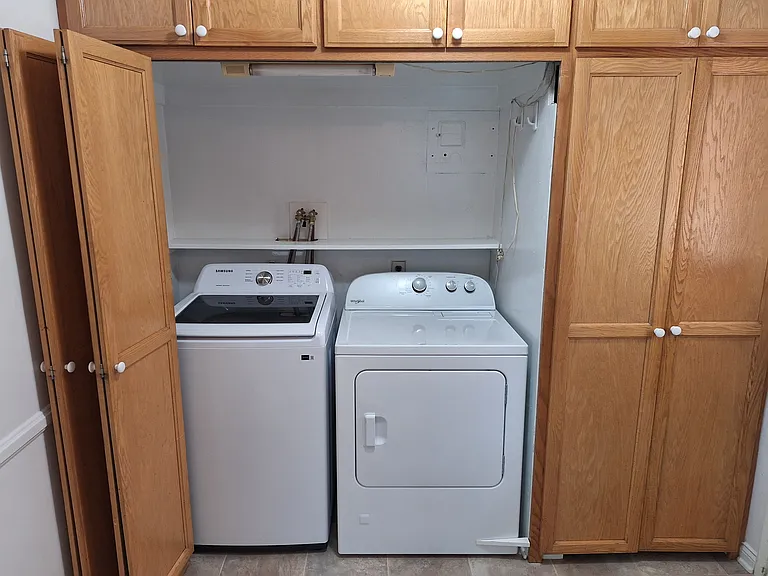 1731 N Lincoln St — Photo 15