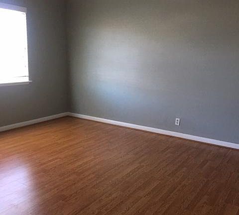 4th image of 2460 Anna Dr