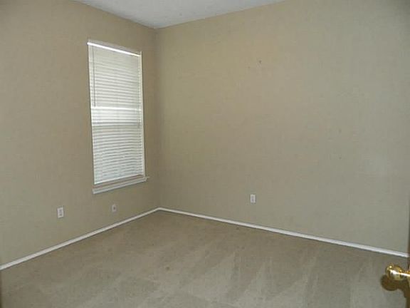 2nd image of 1210 Creek Valley