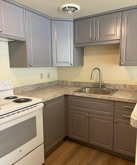 442 S 1st St #5 — Photo 5