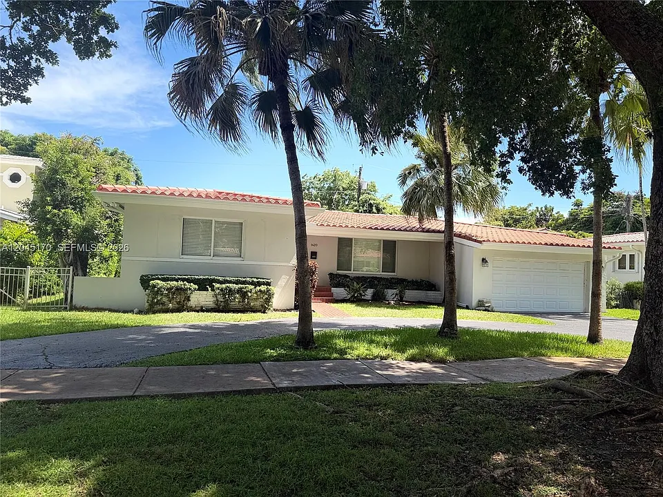 1420 Baracoa Ave