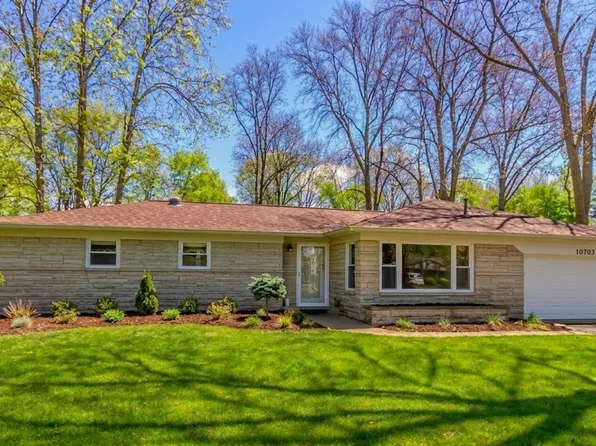10305 Ruckle St N, Carmel, IN 46280