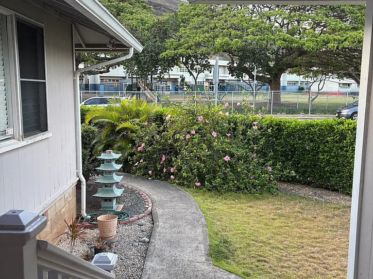 1104 Ala Lilikoi St — Photo 2