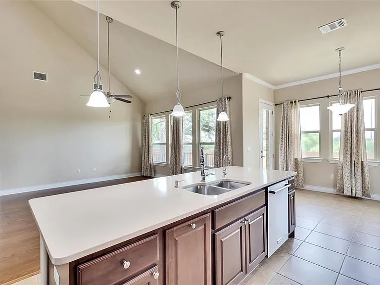15012 Iveans Way — Photo 10