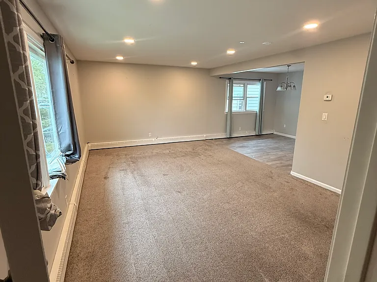 31 Barbara St #2 — Photo 1