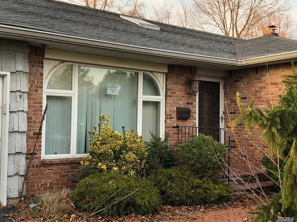 1st image of 12 Barbara Lynn Ct