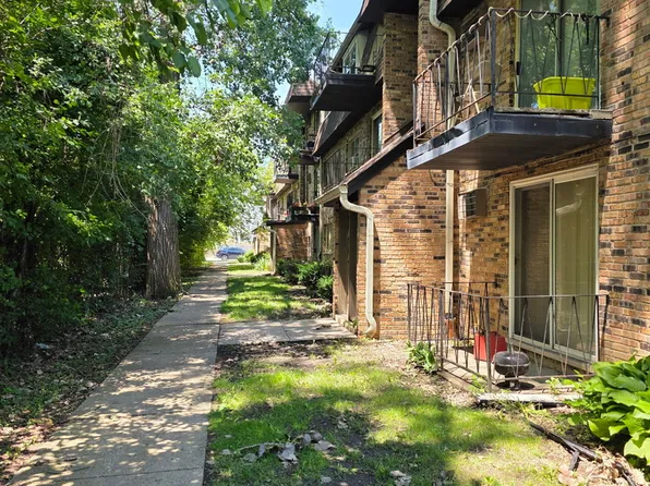8525 S Kedzie Ave #106, Chicago, IL 60652