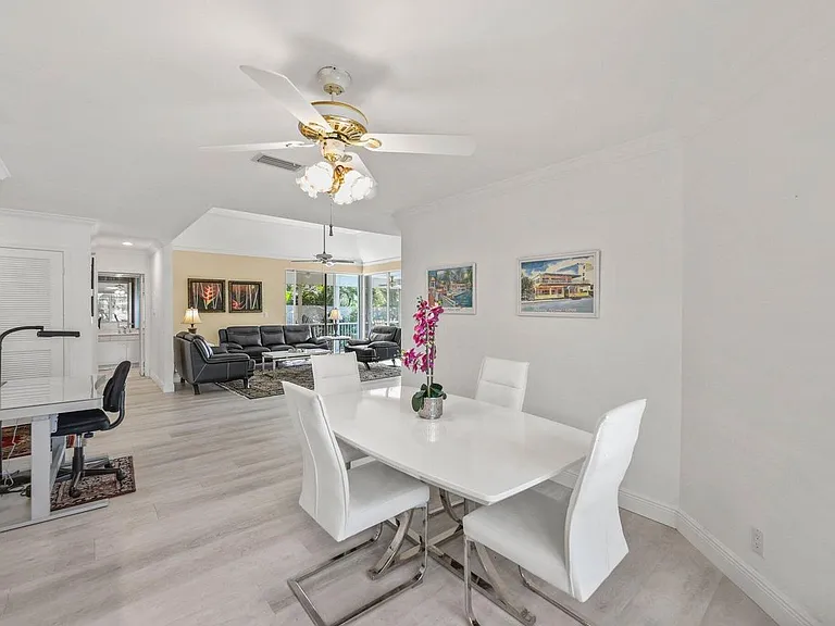 664 Forsyth St — Photo 11