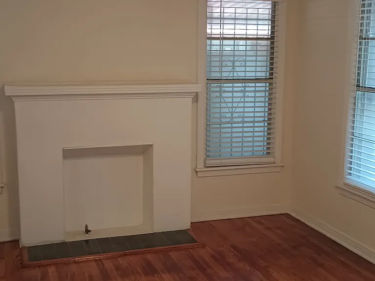 3717 Myrtle St — Photo 8