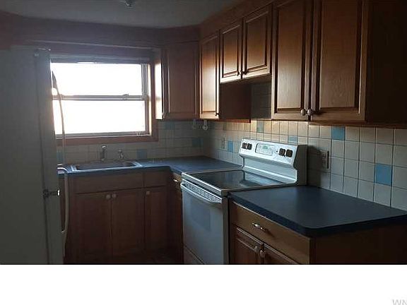 4th image of 560 Starin Ave APT 1C