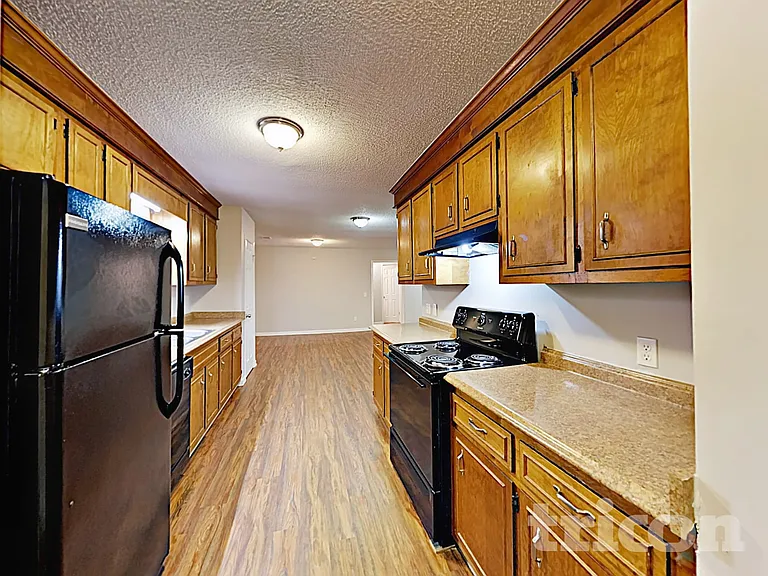 204 Winslow Way — Photo 9