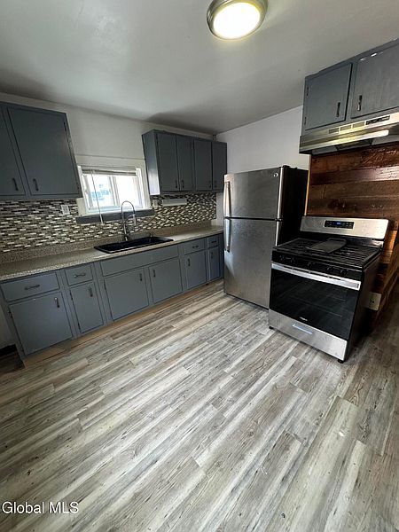5th image of 730 3rd Avenue