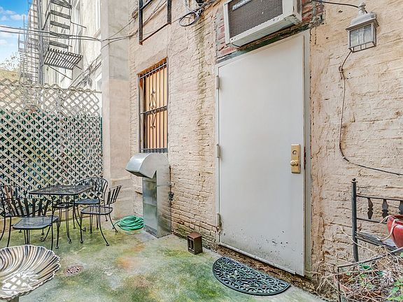 5th image of 496 Court St APT 1