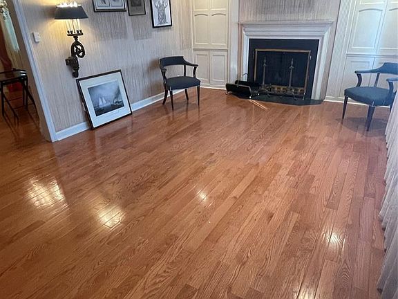 5th image of 489 Reis Avenue