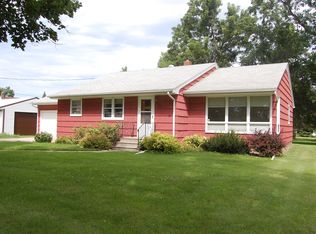 308 2nd St, Rushmore, MN 56168