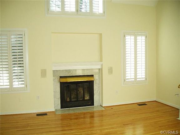 4th image of 8134 Greystone East Cir