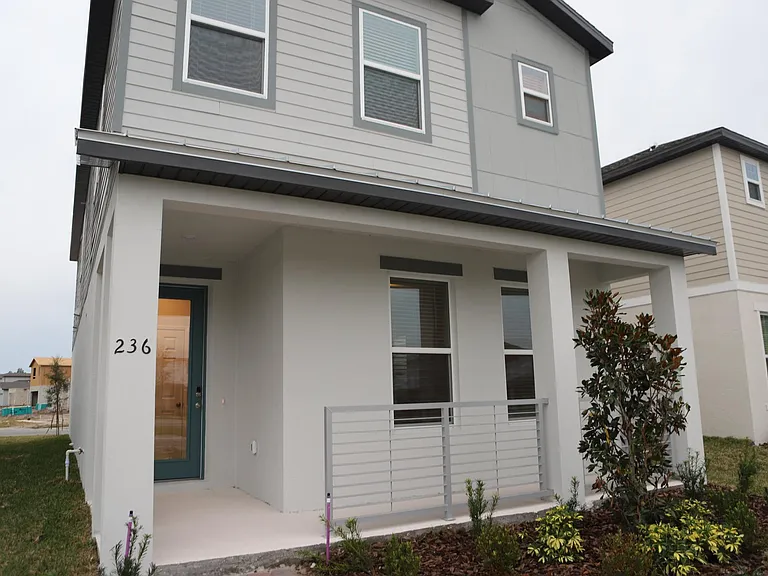 236 S Zuni Rd — Photo 2