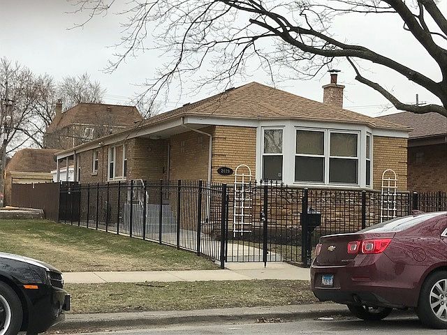 1st image of 2619 W Catalpa Ave