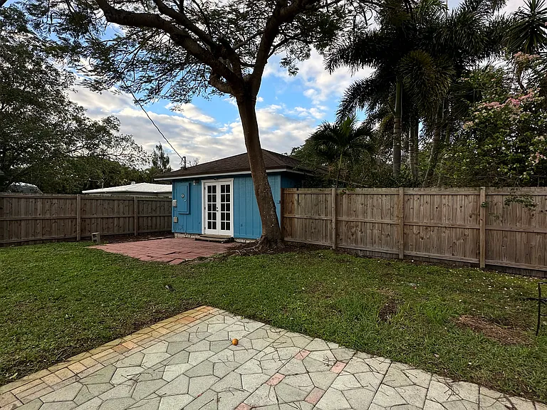 5254 Madison Rd — Photo 3