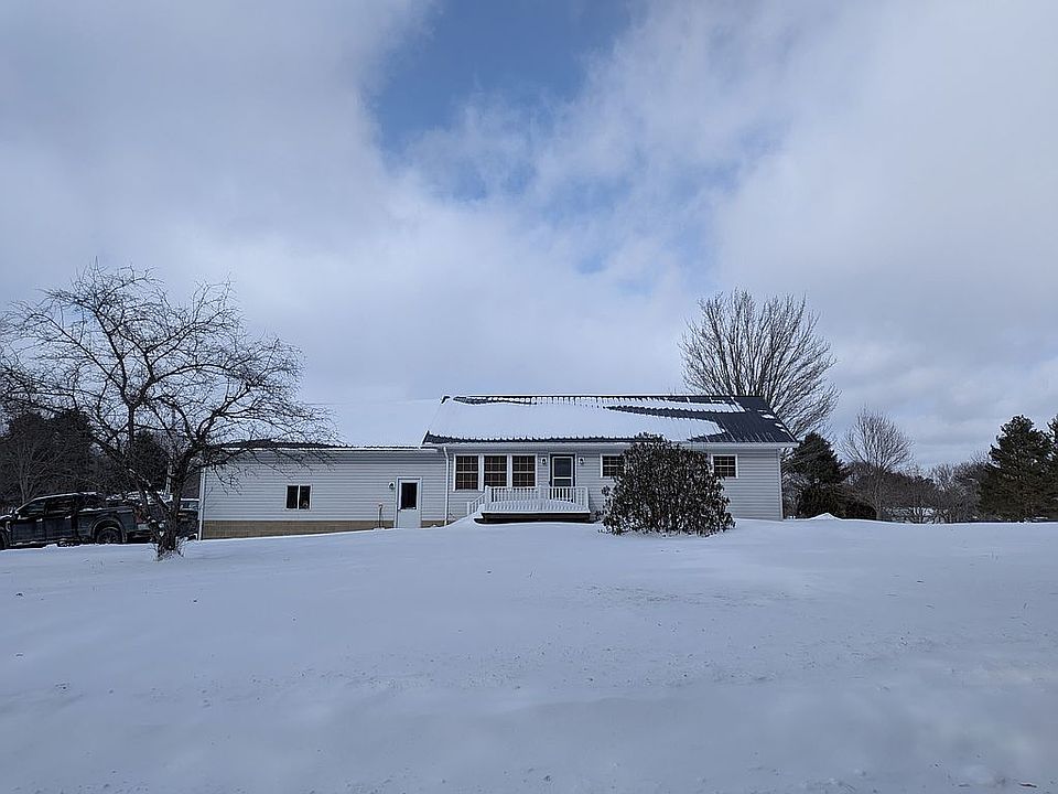 1st image of 265 Sunny Rd