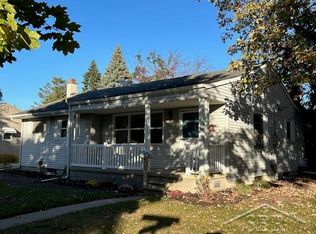101 Marshall St, Essexville, MI