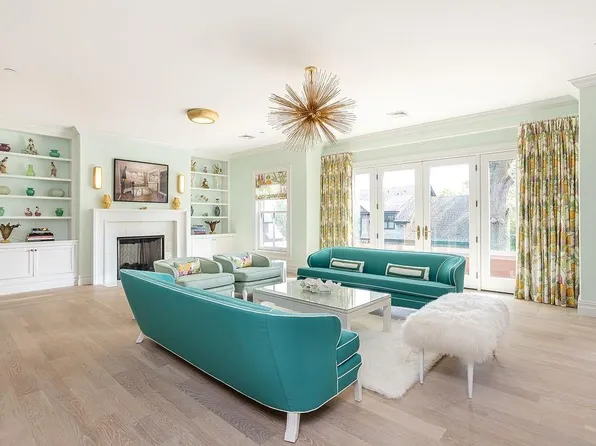 78 Rhode Island Ave APT 6, Newport, RI 02840