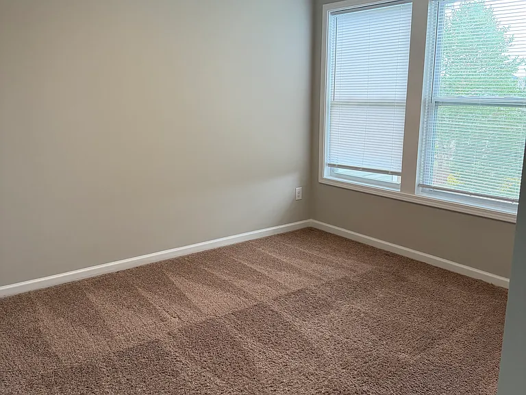 309 Yellow Fox Rd — Photo 16