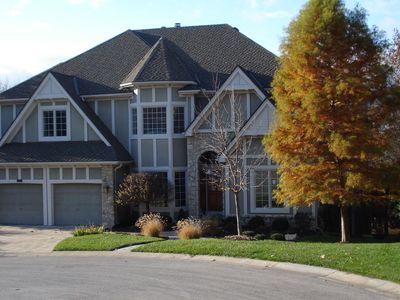 8134 NW Walnut Way, Parkville, MO, 64152