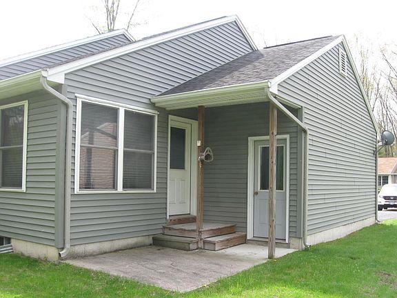 3rd image of 46 Margaret St