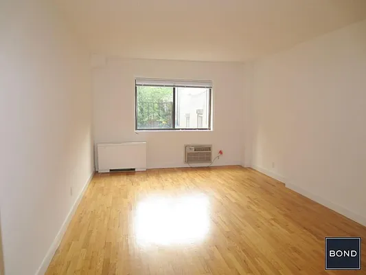 Rented by Bond New York | media 6