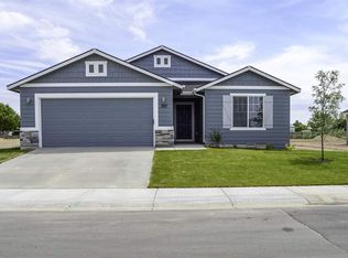397 W Screech Owl Dr, Kuna, ID 83634