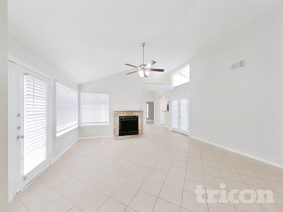 2nd image of 6615 Laurel Glen Dr