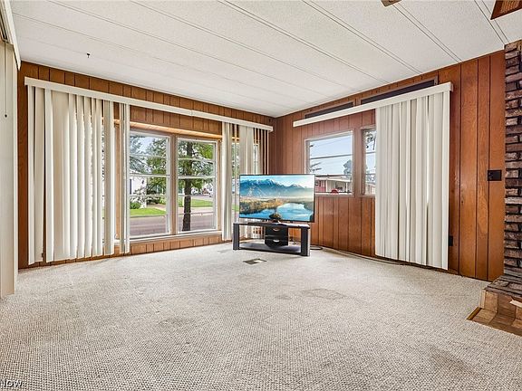 3rd image of 18592 Edwards Rd #220