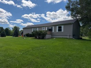 6745 Robb Rd, Fowlerville, MI 48836